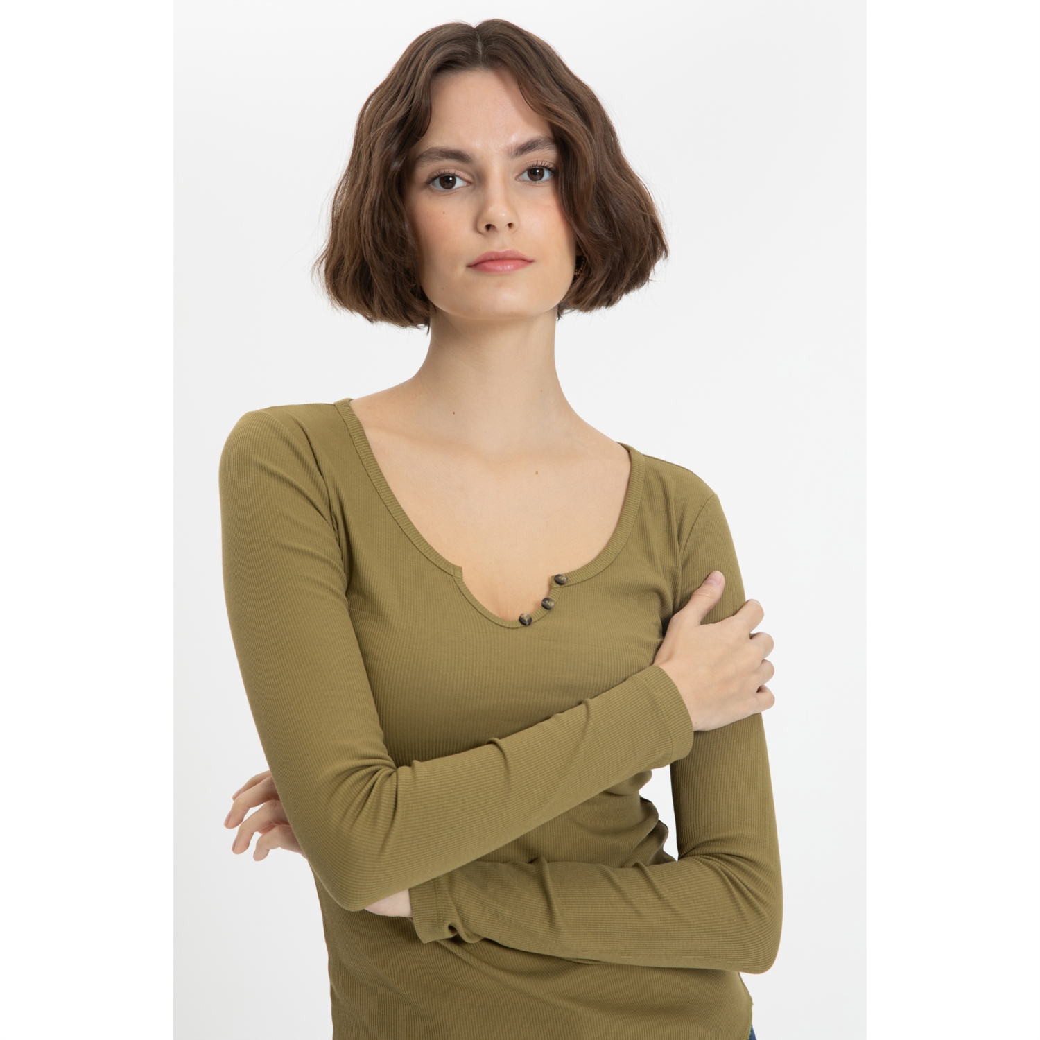 V YAKA UZUN KOLLU BASIC T-SHIRT