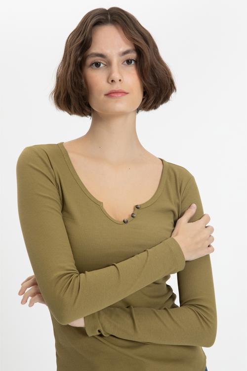  V YAKA UZUN KOLLU BASIC T-SHIRT