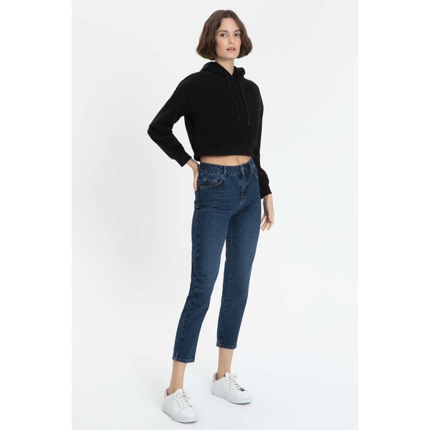 KAPÜŞONLU CROP SWEATSHIRT