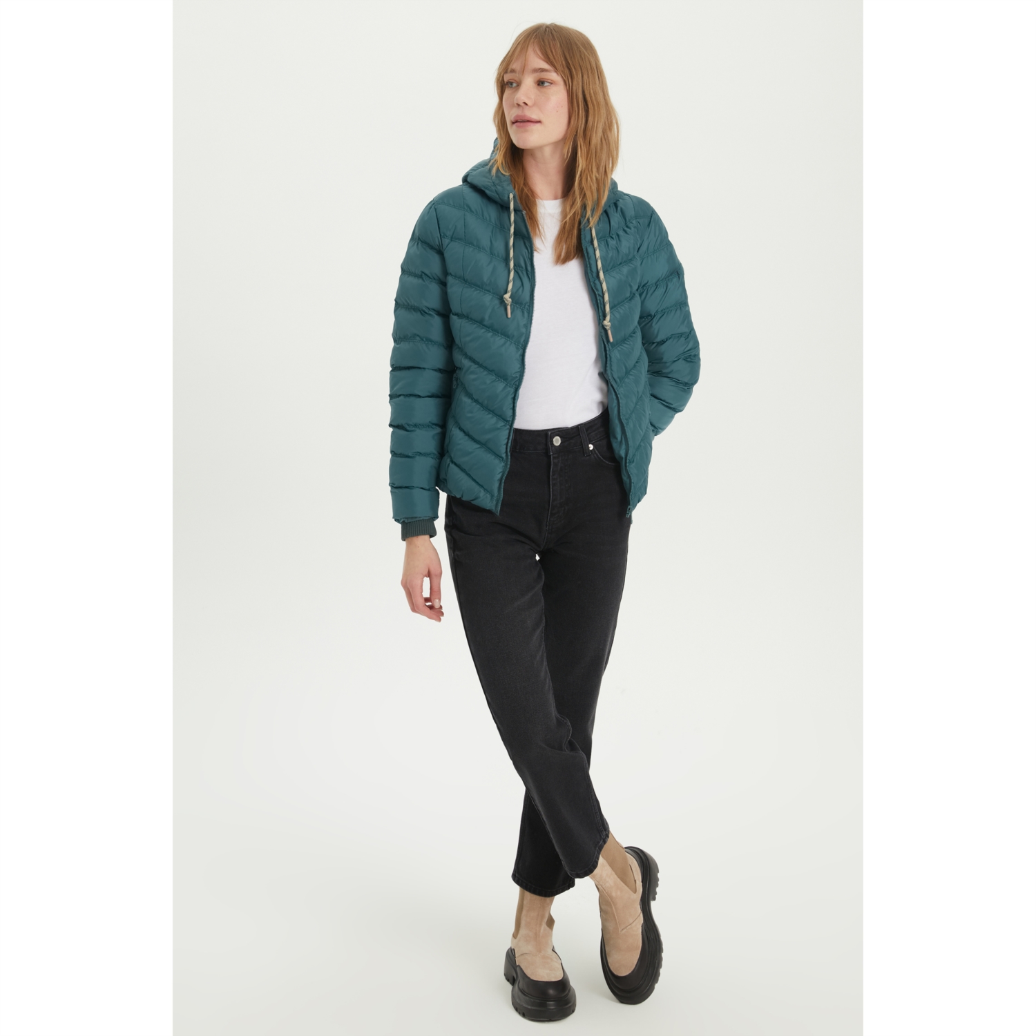 KAPÜŞONLU ŞİŞME MONT