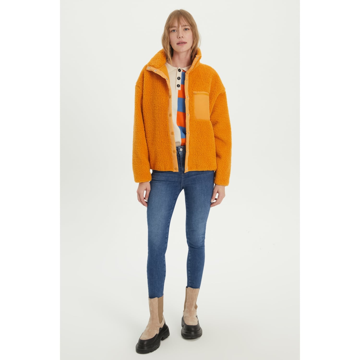 RAHAT KESİM PELÜŞ CEKET