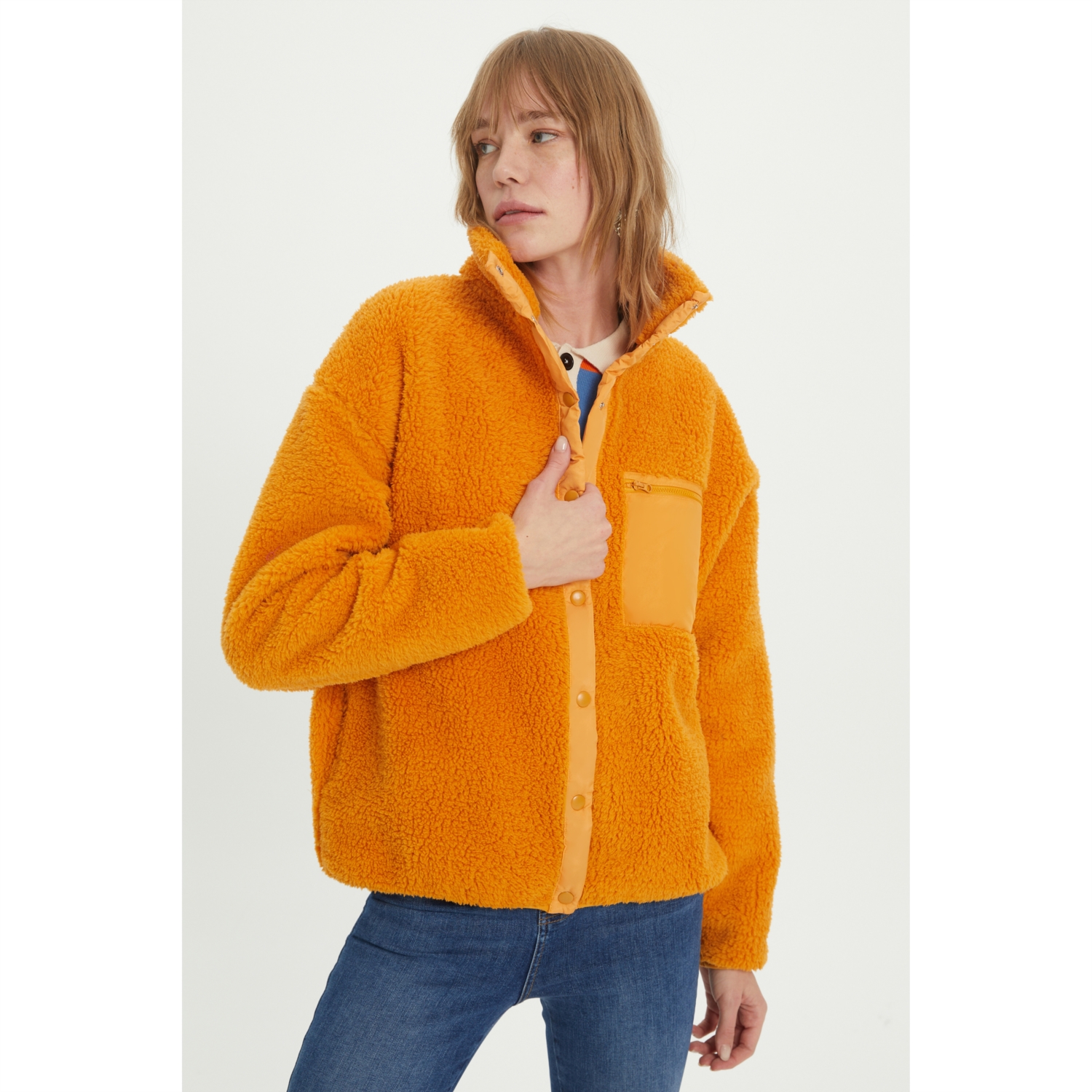 RAHAT KESİM PELÜŞ CEKET