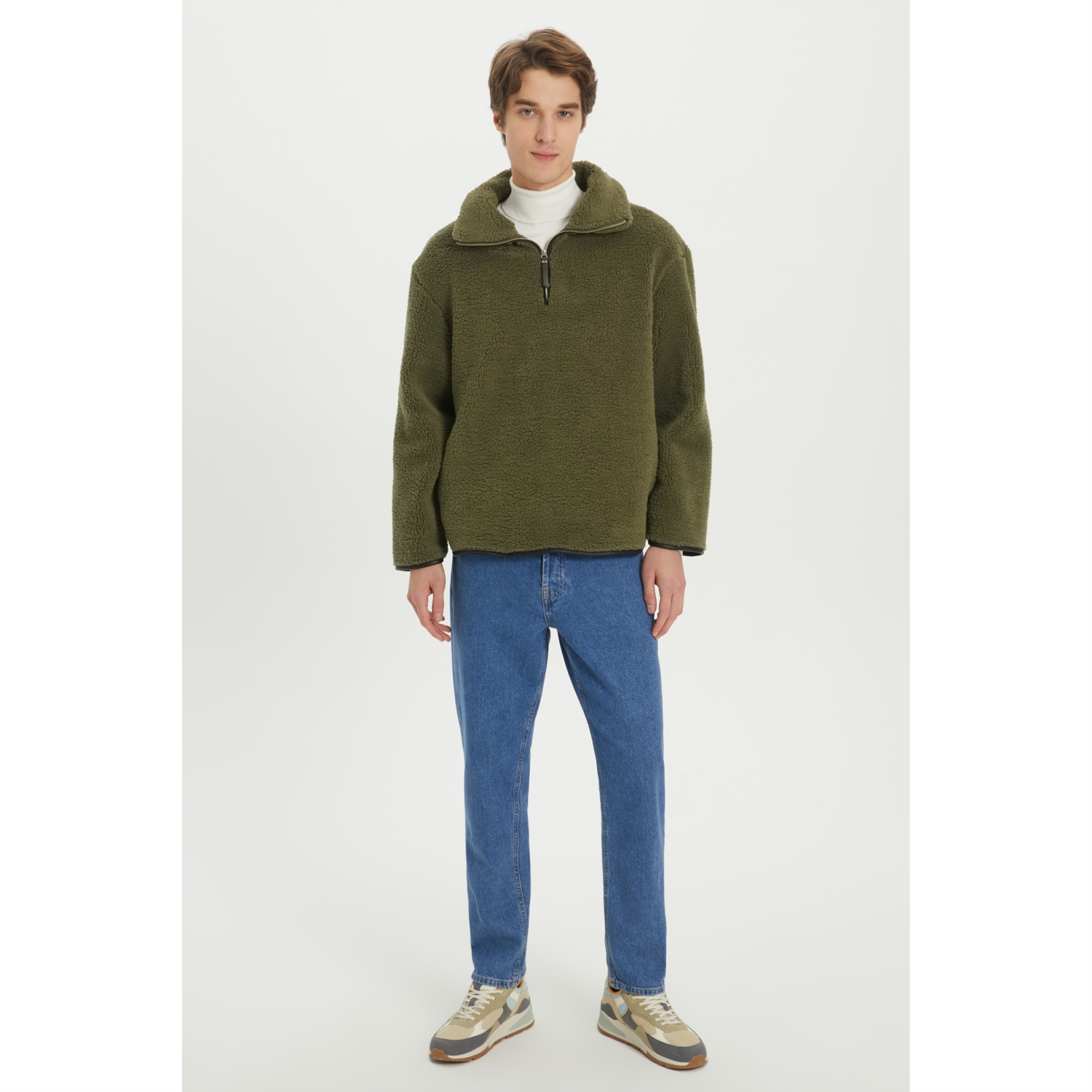 DİK YAKA POLAR SWEATSHIRT