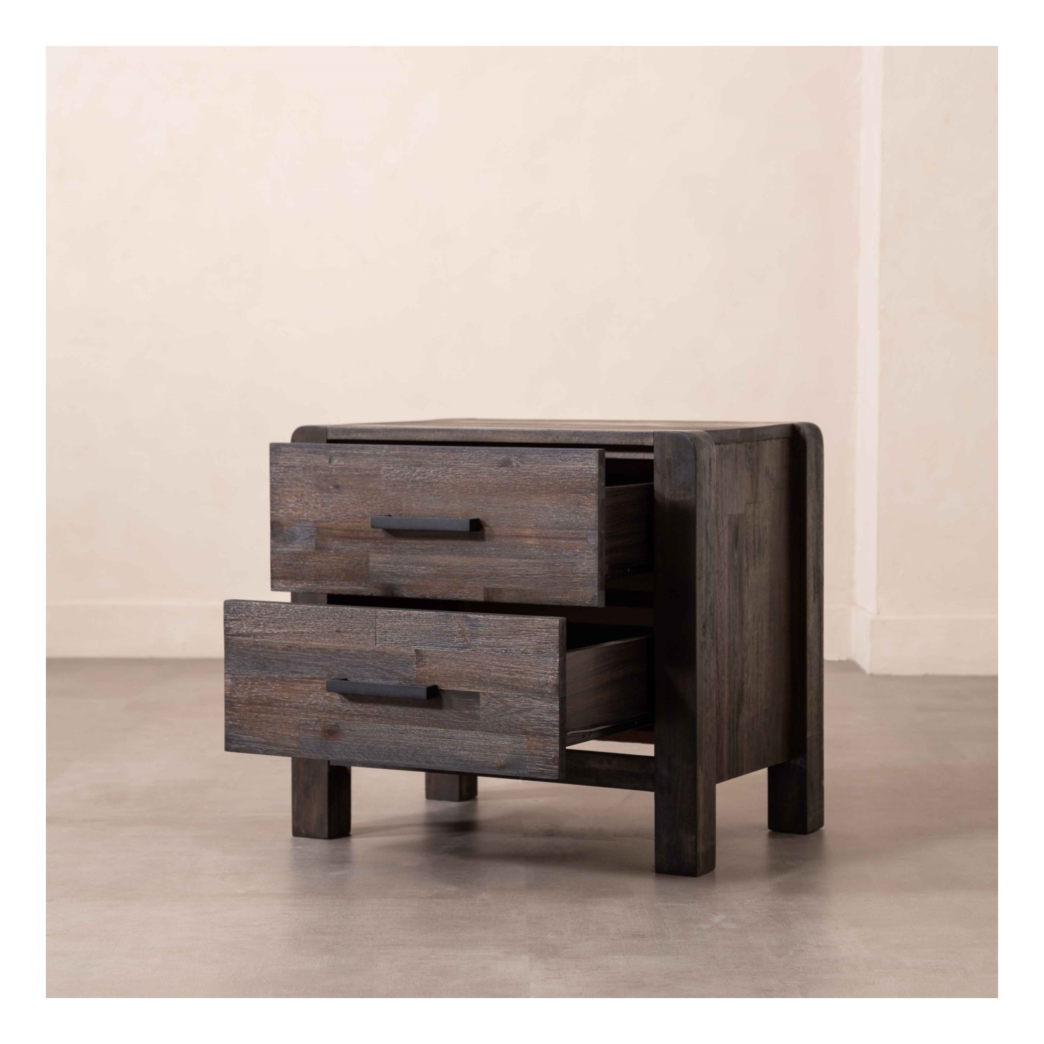 EDNA MASİF AHŞAP KOMODİN