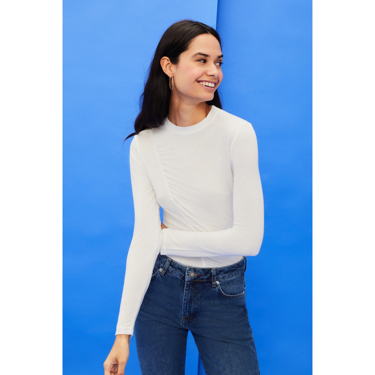 BÜZGÜ DETAYLI BİSİKLET YAKA BLUZ