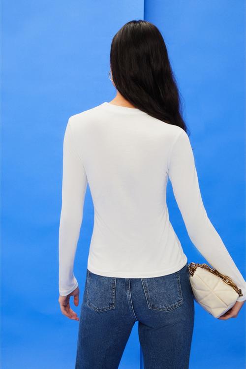  BÜZGÜ DETAYLI BİSİKLET YAKA BLUZ