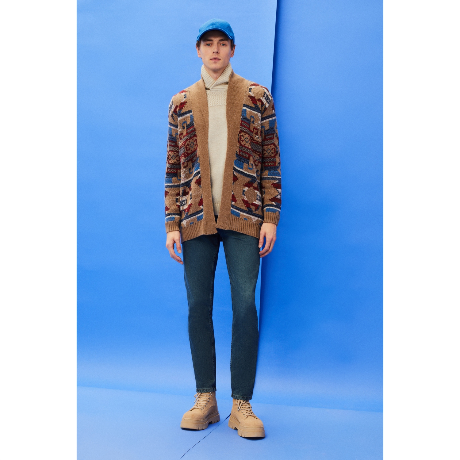 ETNİK DESENLİ ŞAL YAKA HIRKA