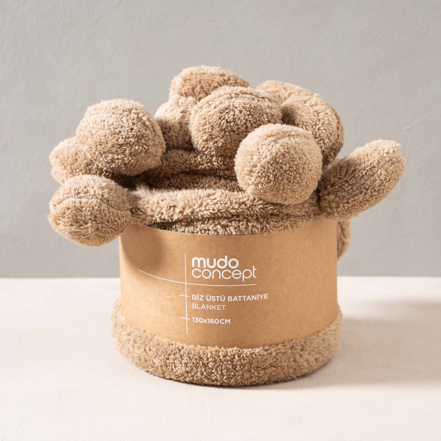 PONPONLU DİZ ÜSTÜ BATTANİYE BEJ 130X160