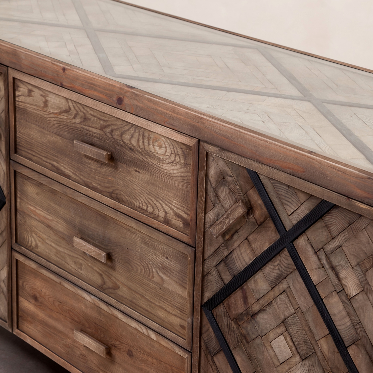 VERTICAL MASİF AHŞAP KONSOL