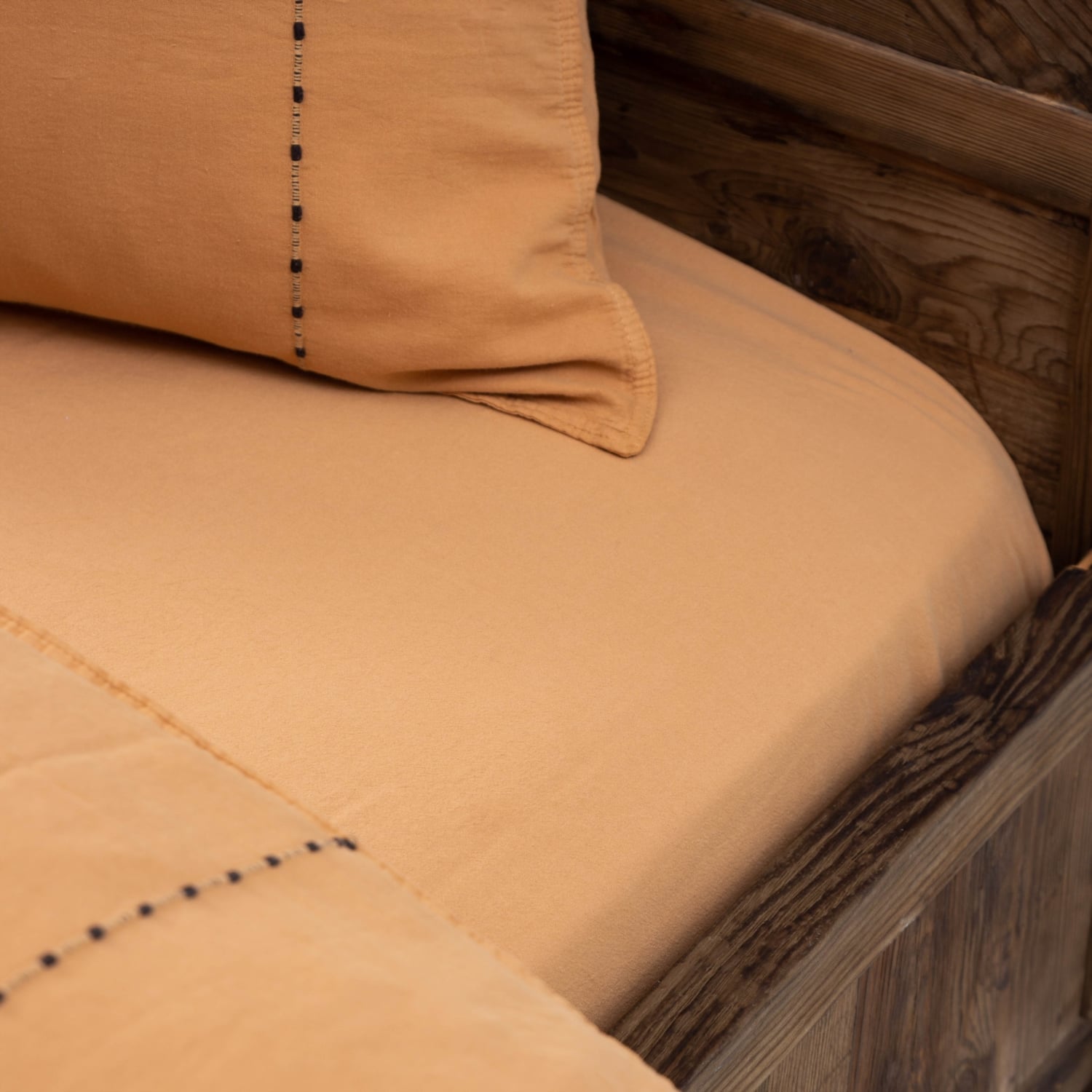 AXEL NEVRESİM TAKIMI ÇİFT KİŞİLİK KİREMİT 200X220