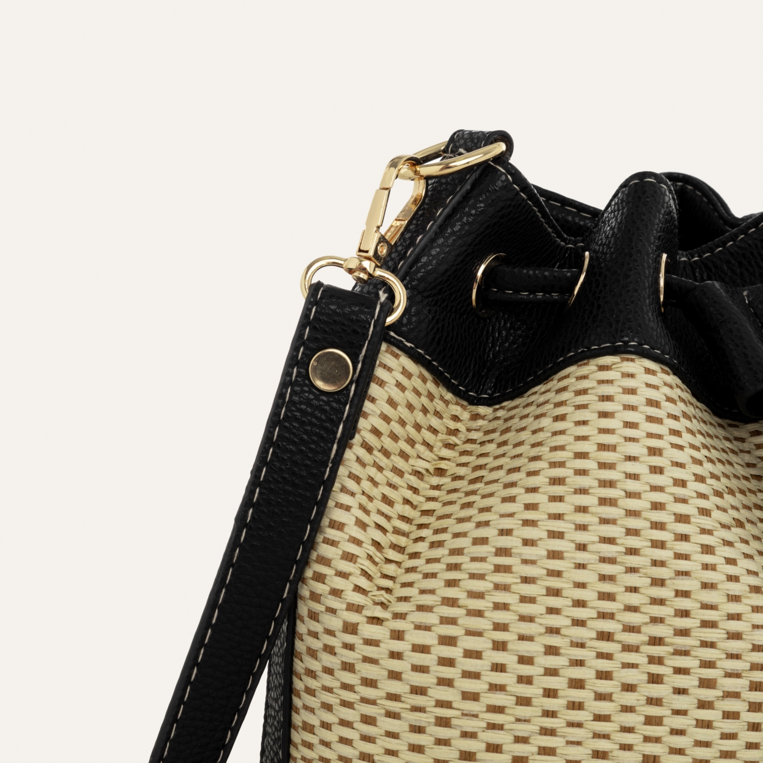 BUCKET OMUZ ÇANTASI