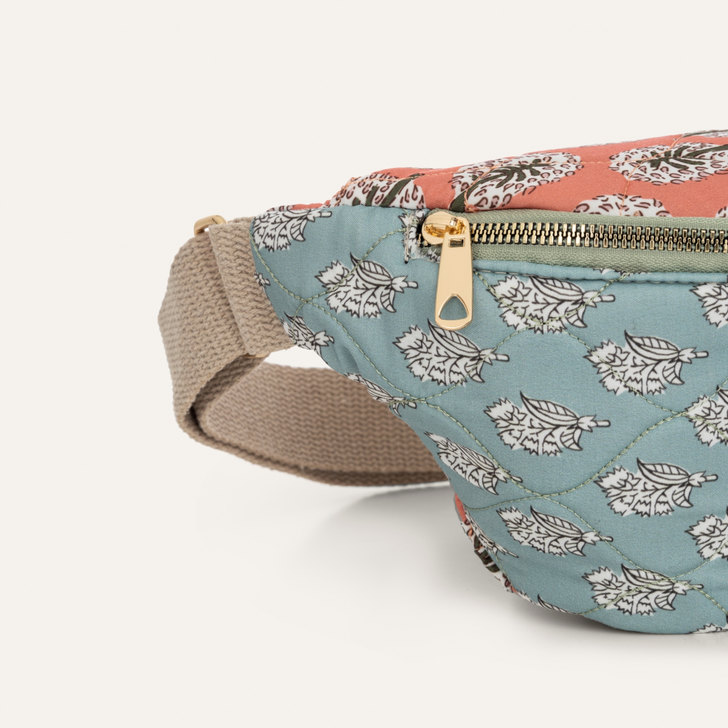 KANVAS KAPİTONELİ BEL ÇANTASI