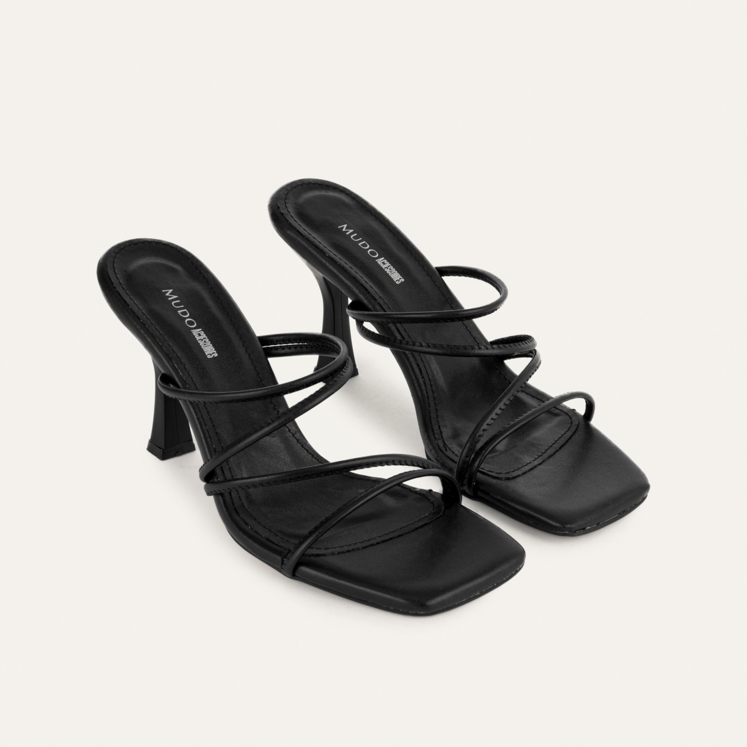 DERİ GÖRÜNÜMLÜ İNCE TOPUKLU TERLİK