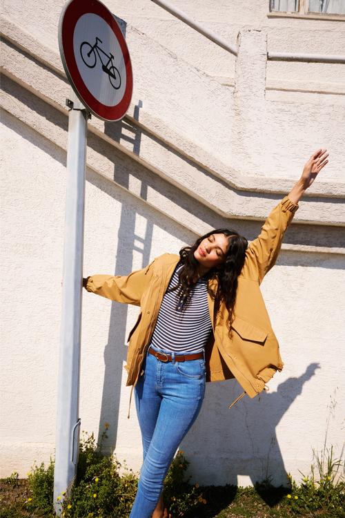  KAPÜŞONLU MONT CEKET