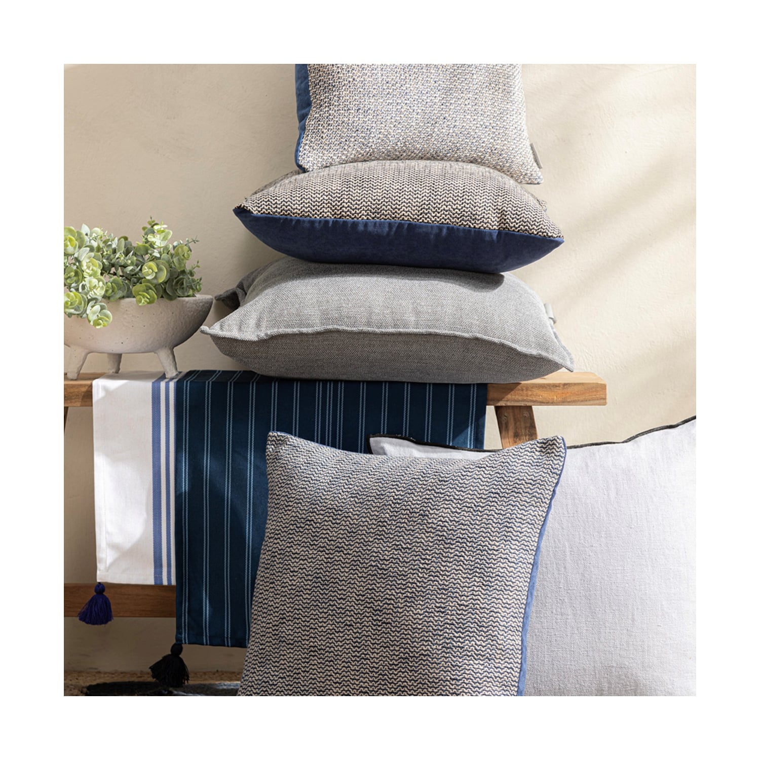 PLAIN KIRLENT KILIFI GRİ 50X50