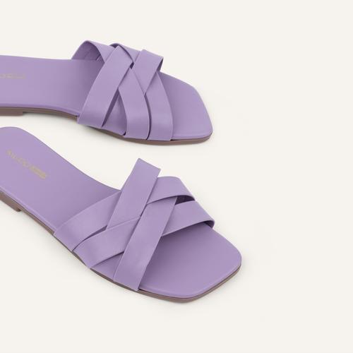  DERİ GÖRÜNÜMLÜ BANTLI TERLİK