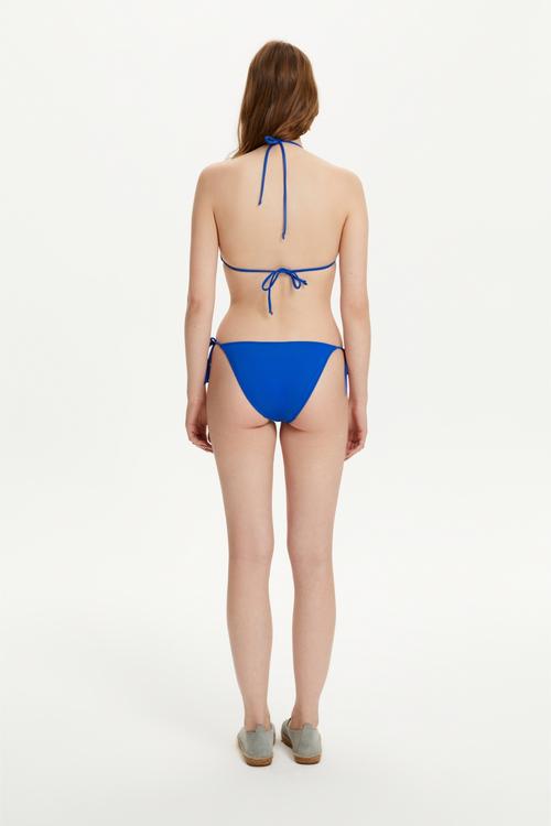  ÜÇGEN BİKİNİ ÜSTÜ