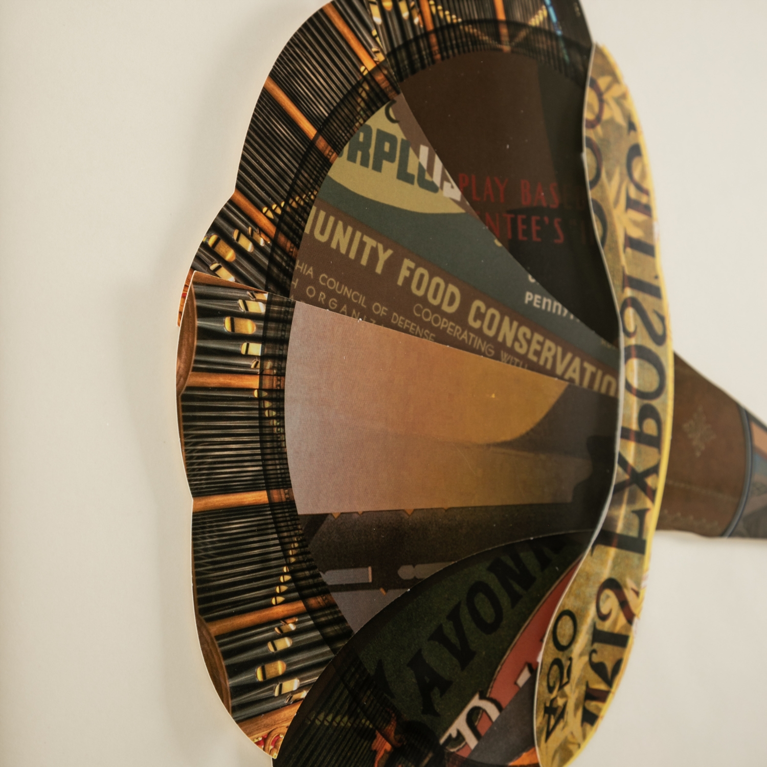 VINTAGE GRAMOPHONE ÇERÇEVELİ PANO 60X60 CM