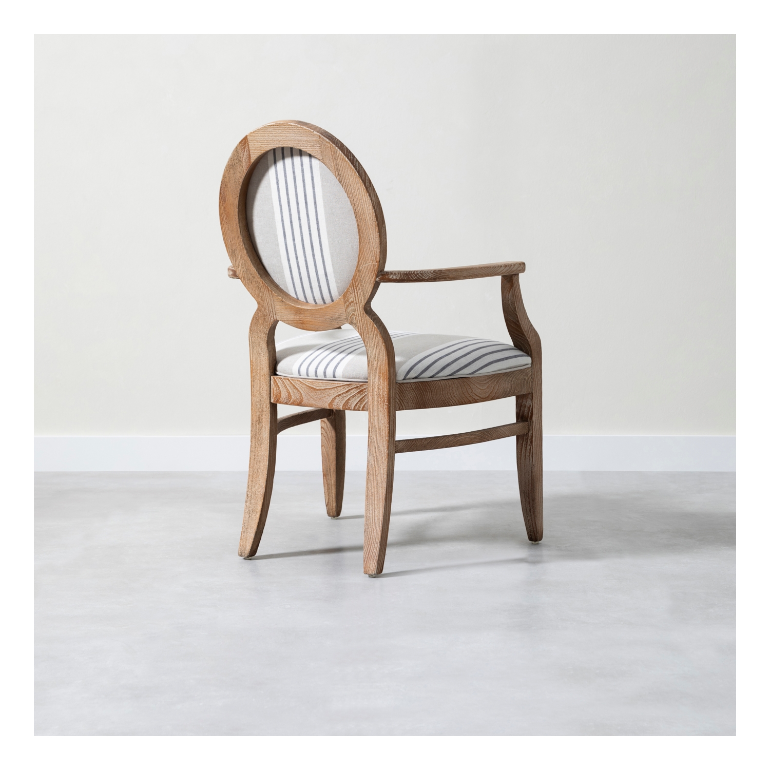 SELRA KOLÇAKLI MASİF AHŞAP SANDALYE BEJ