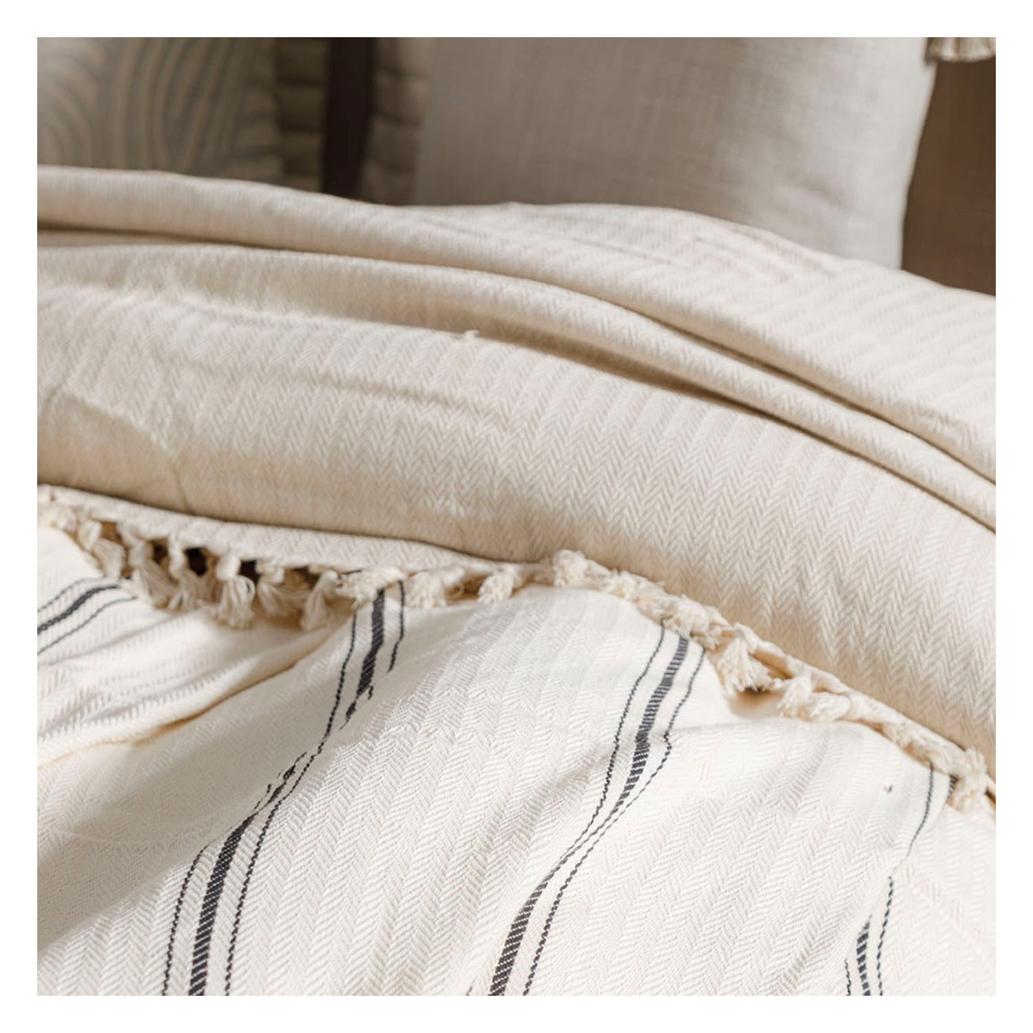 MIRA YATAK ÖRTÜSÜ NATUREL SİYAH 200X240