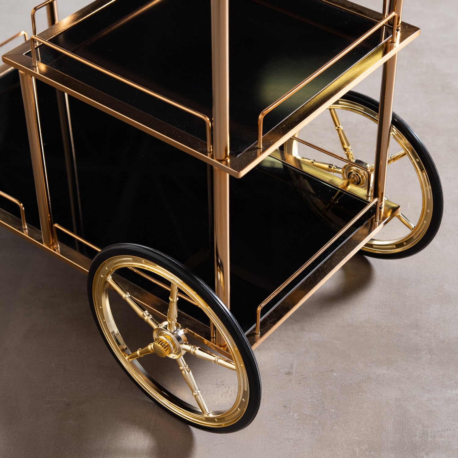 ÜÇ KATLI SERVIS ARABASI CHIC- ALTIN