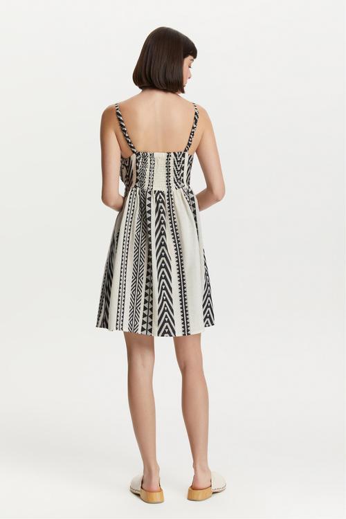  ETNİK DESENLİ ASKILI MİNİ ELBİSE