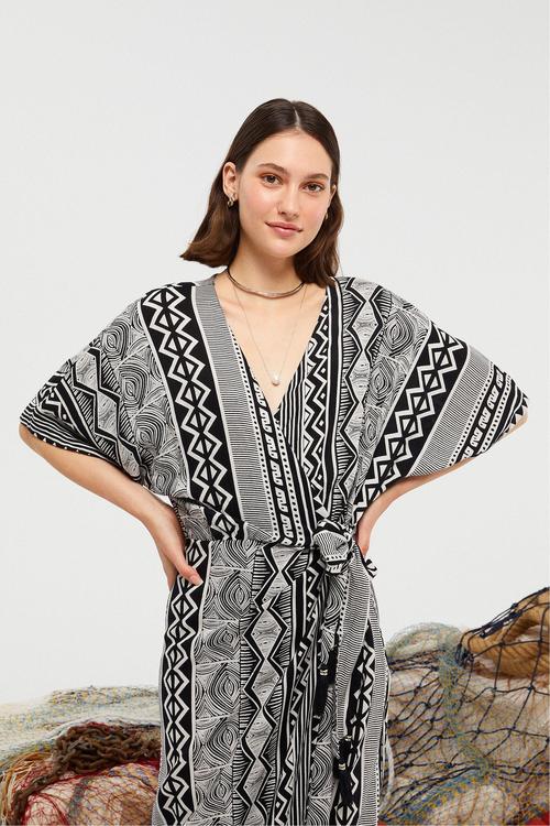  ETNİK DESENLİ UZUN PLAJ ELBİSESİ