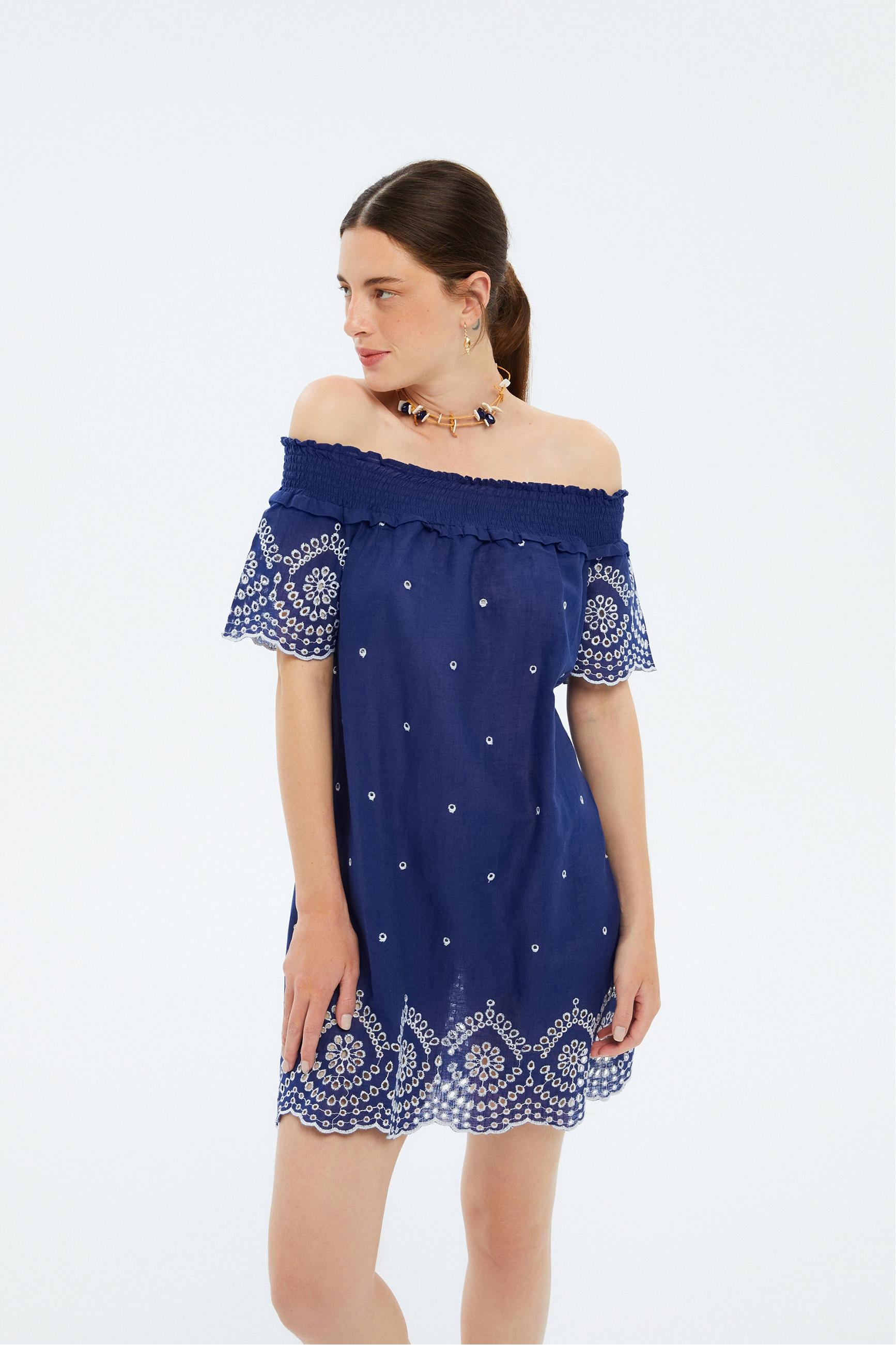 NAKIŞ DETAYLI ELBİSE