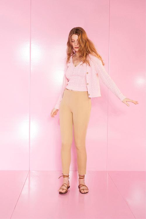  DİKİŞ DETAYLI CİGARETTE PANTOLON