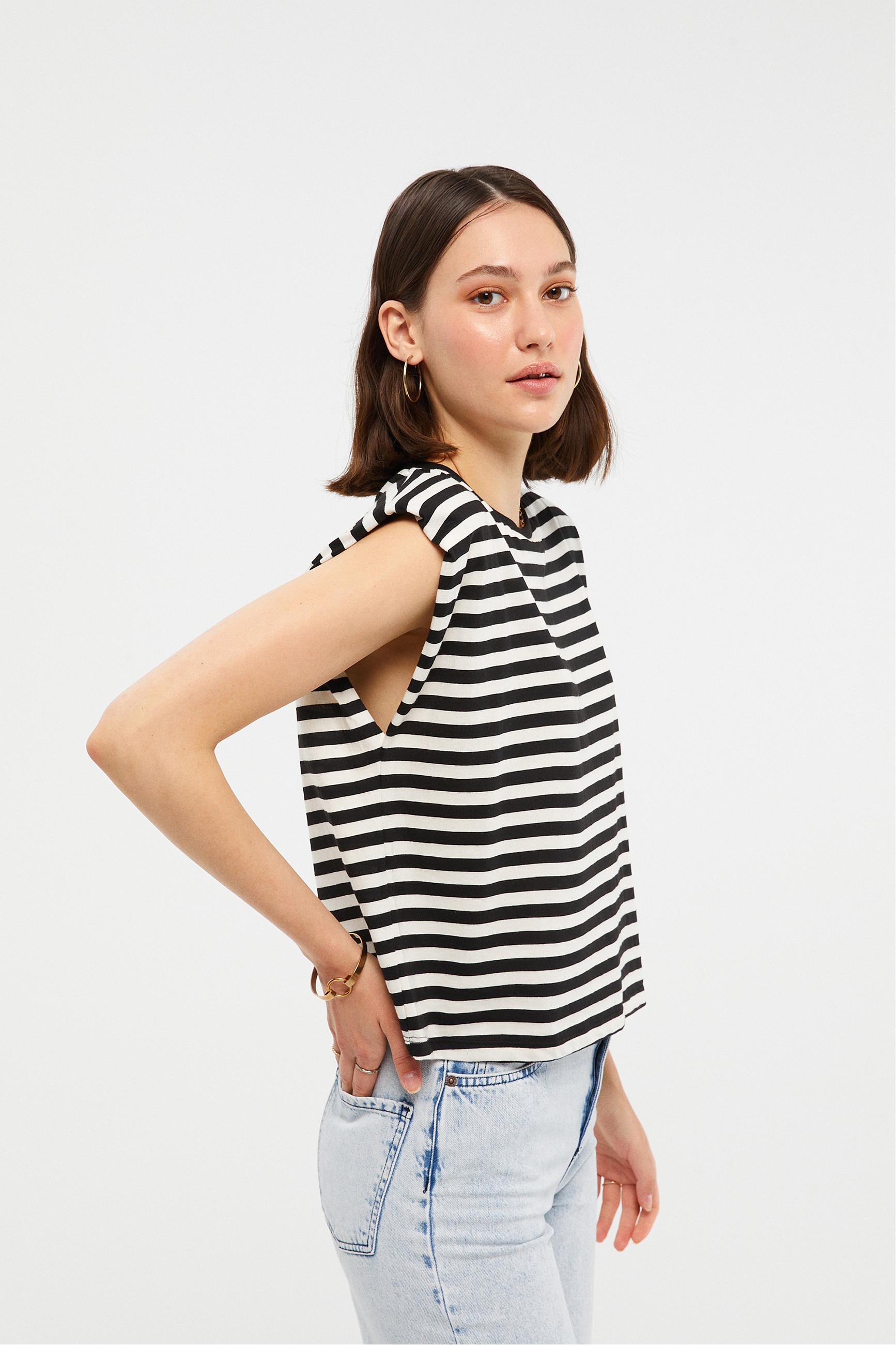 KONTRAST RENKLİ RAHAT KESİM JEAN PANTOLON