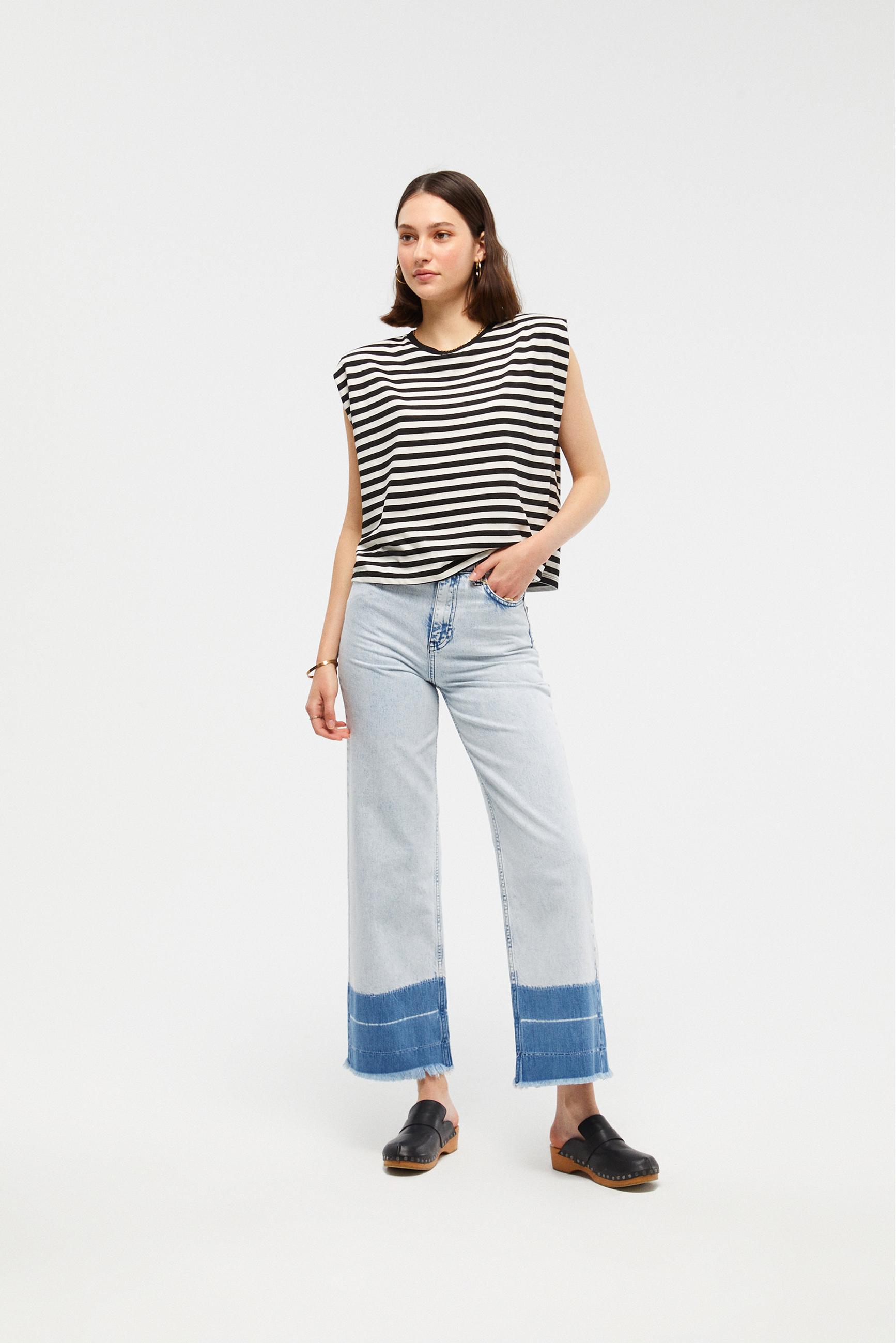 KONTRAST RENKLİ RAHAT KESİM JEAN PANTOLON