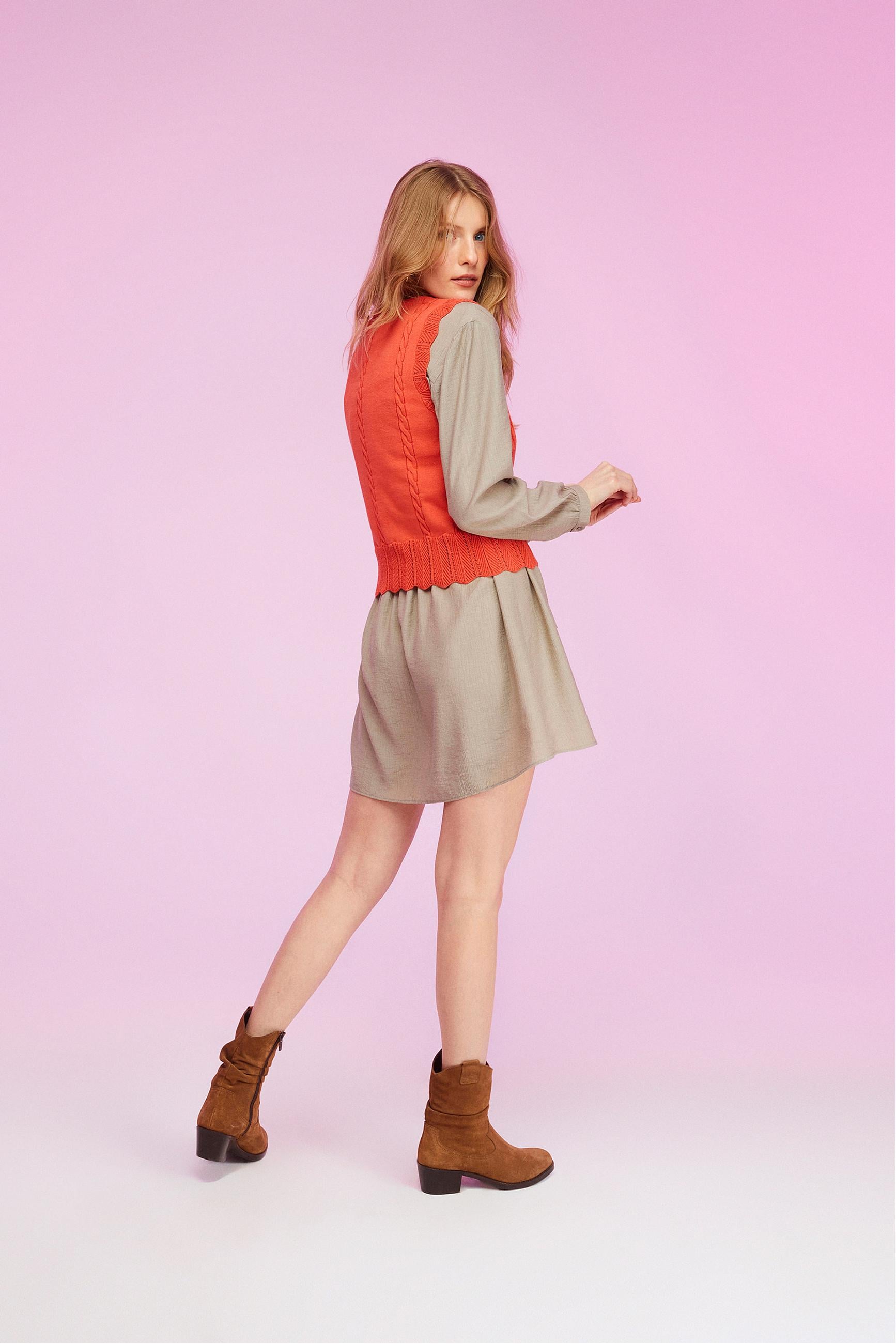 ÇİÇEK İŞLEMELİ ÖRGÜ SÜVETER