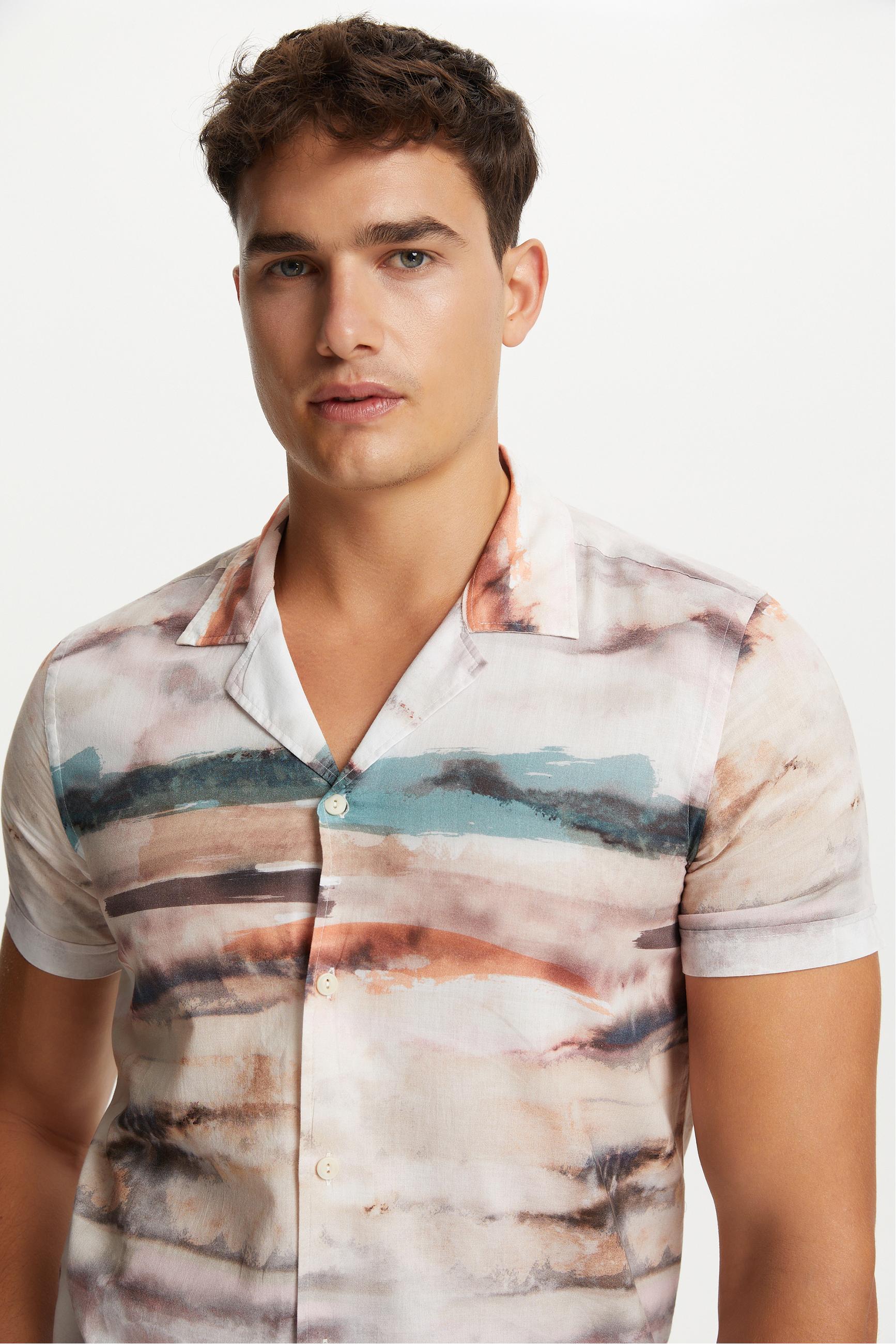 SULU BOYA DESEN KISA KOLLU REGULAR FIT GÖMLEK