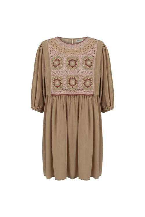  ETNİK İŞLEMELİ MİNİ KLOŞ ELBİSE