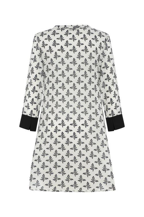  UZUN KOLLU YAPRAK DESENLİ PLAJ ELBİSESİ