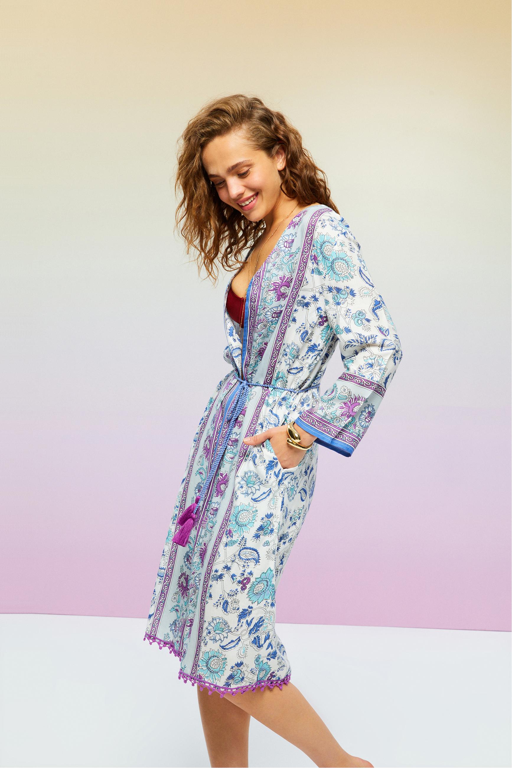 ÇİÇEK DESENLİ PLAJ KİMONO