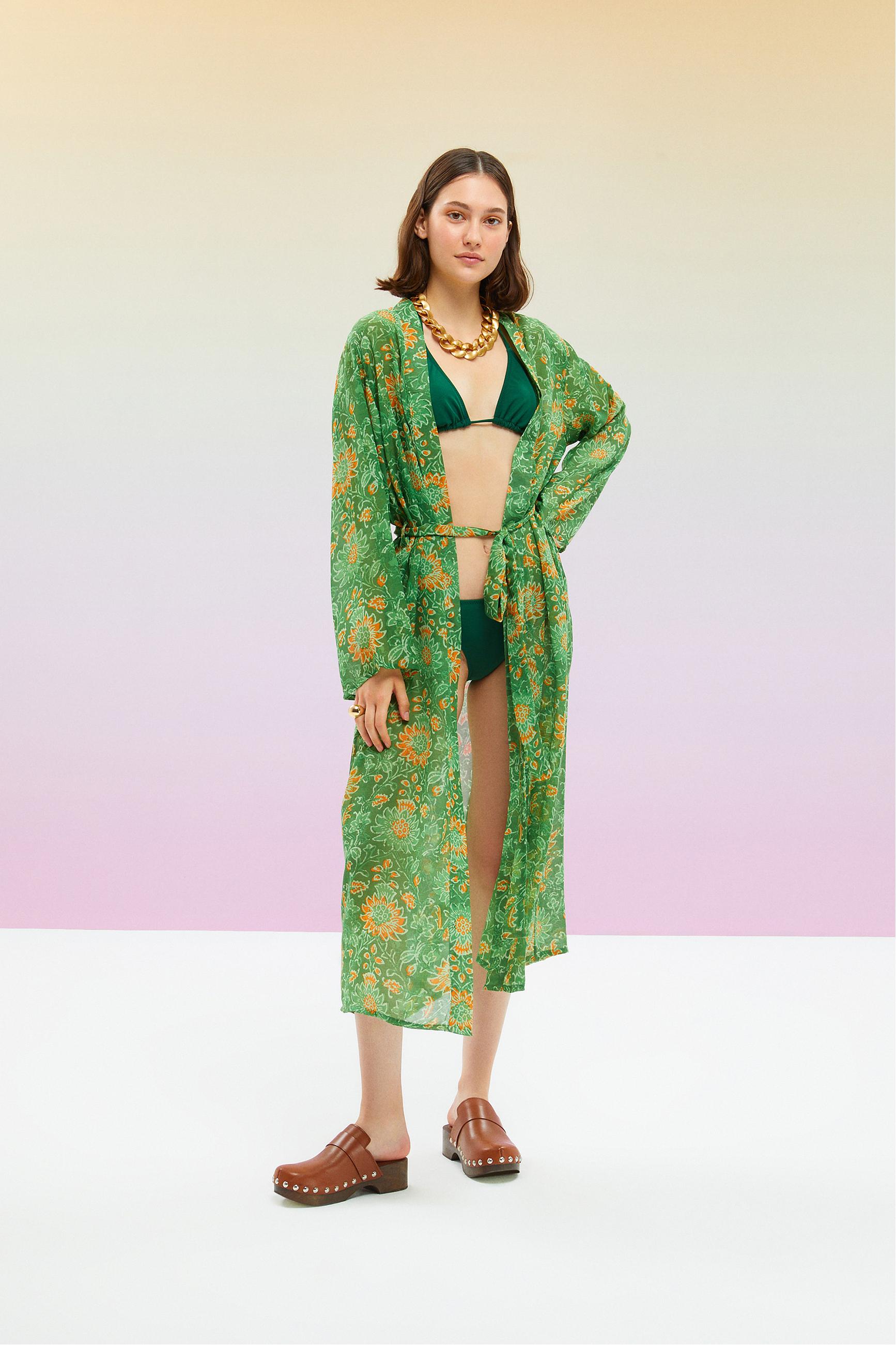 UZUN KOLLU ETNİK DESENLİ KİMONO