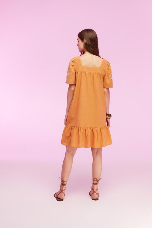  ETNİK DETAYLI KARE YAKA MİDİ ELBİSE