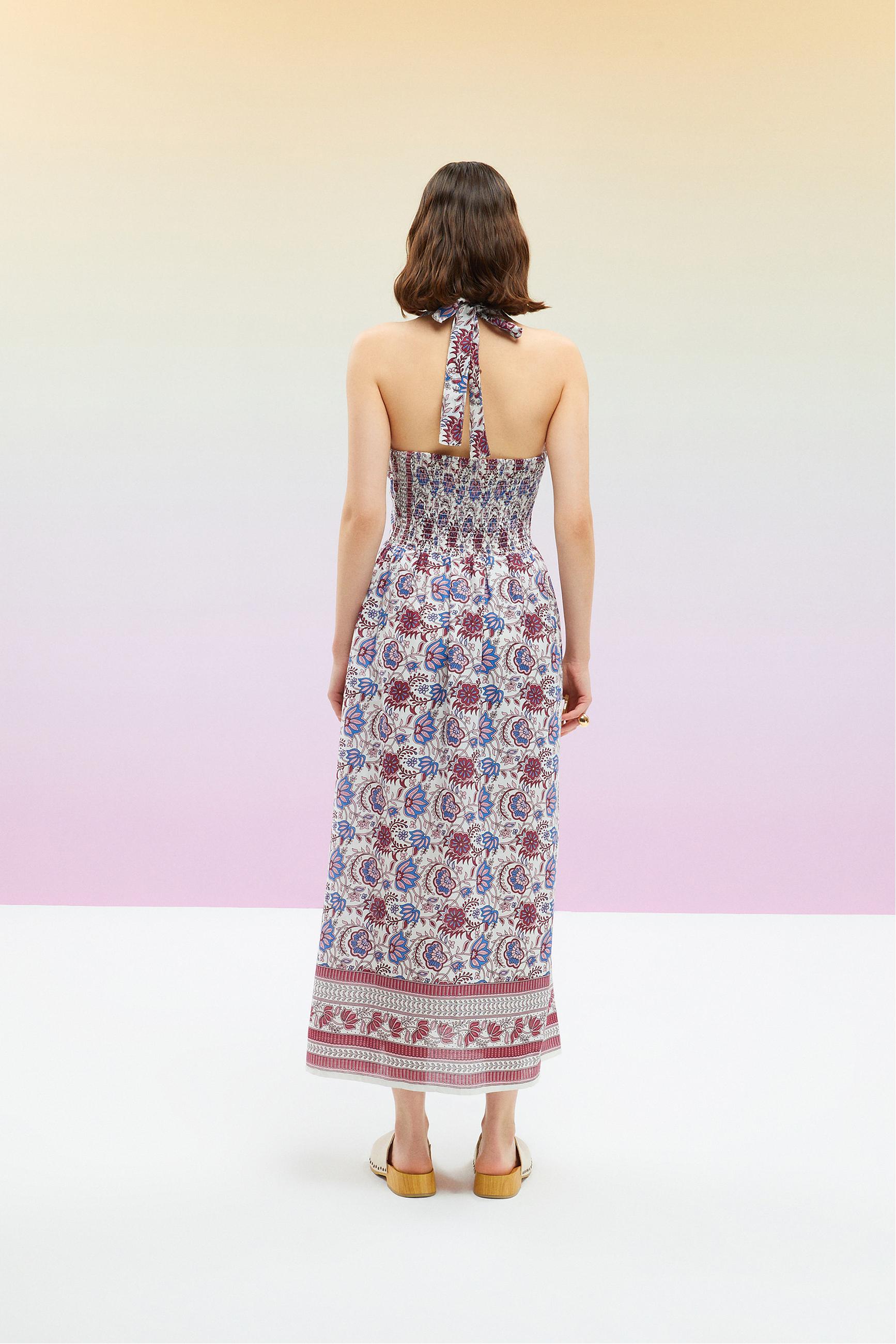 ETNİK DESENLİ BOYUNDAN BAĞLAMALI UZUN ELBİSE