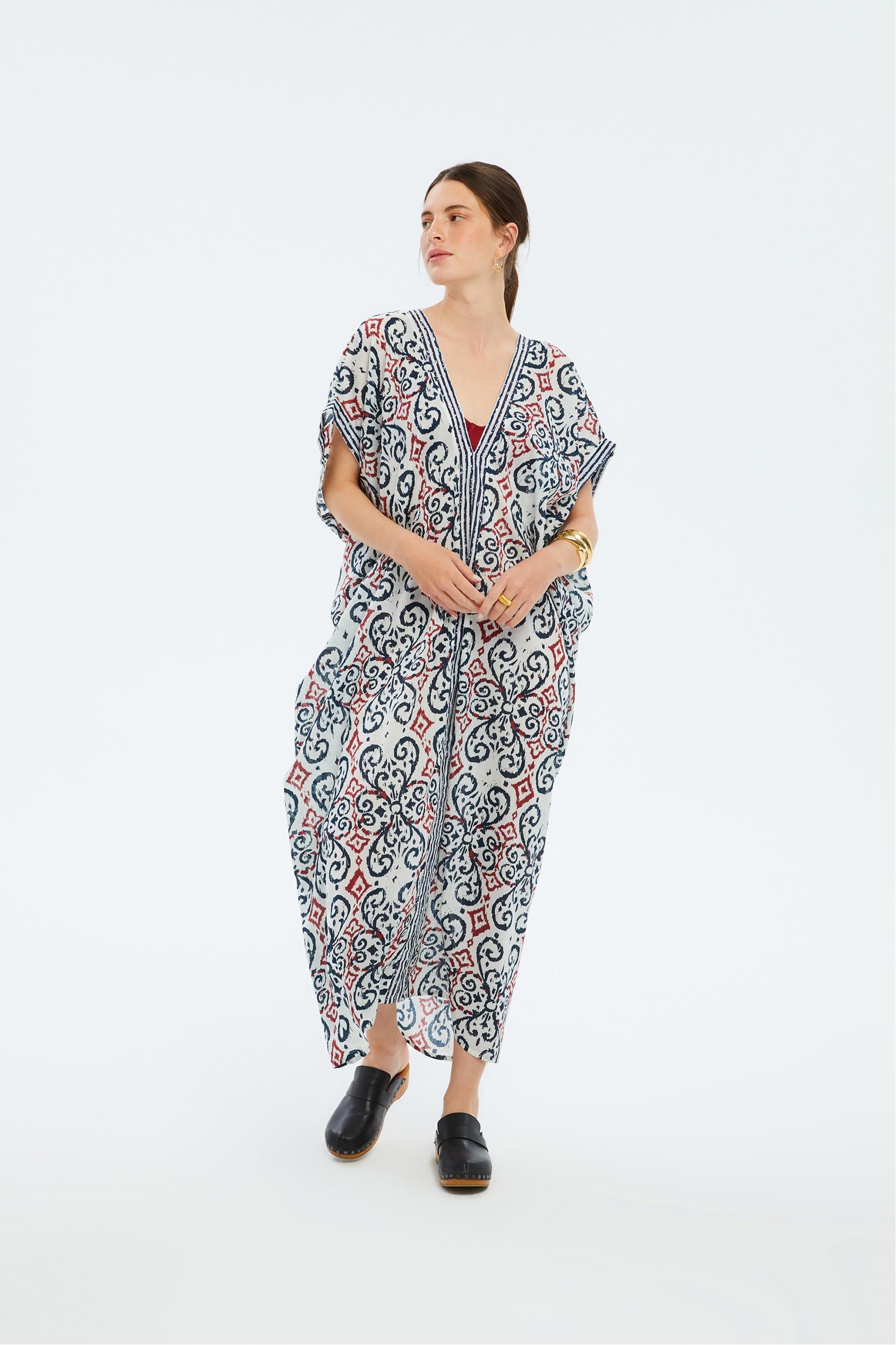 ETNİK DESENLİ UZUN PLAJ ELBİSESİ