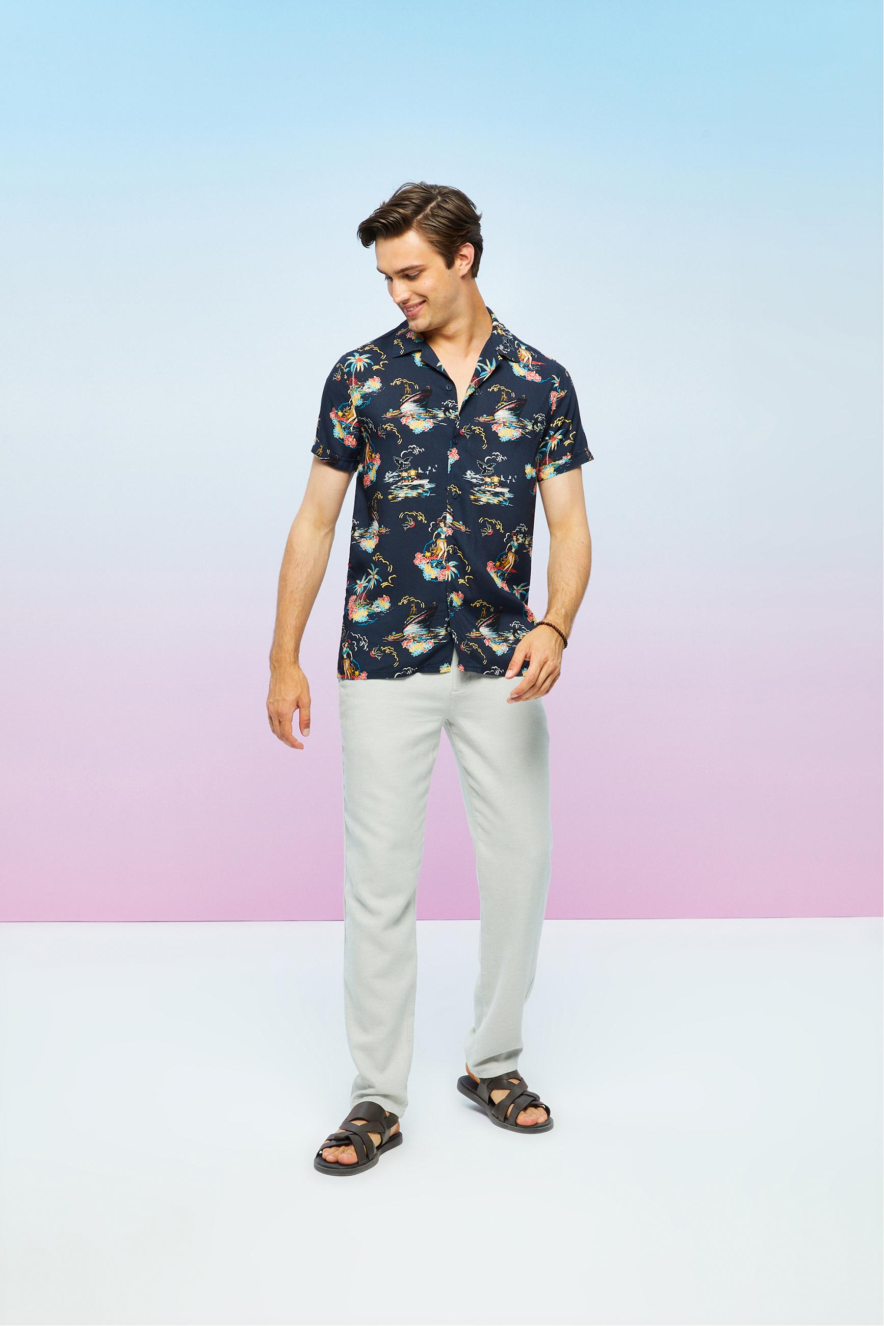 KISA KOLLU BASKILI GÖMLEK