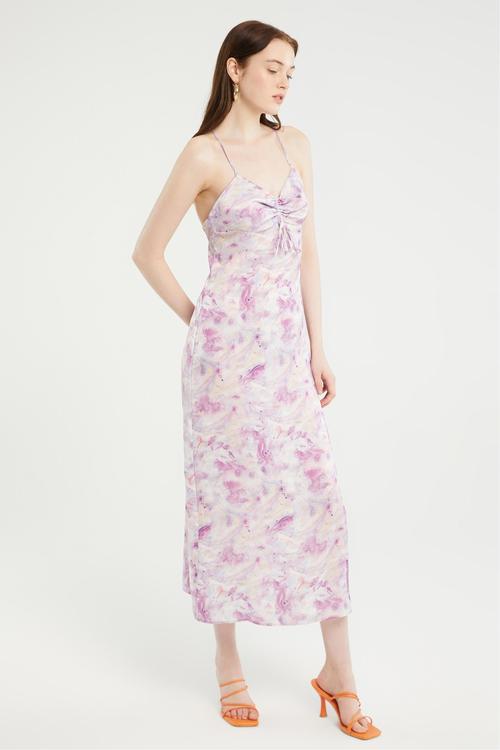  SOYUT DESENLİ ÇAPRAZ ASKILI MİDİ ELBİSE