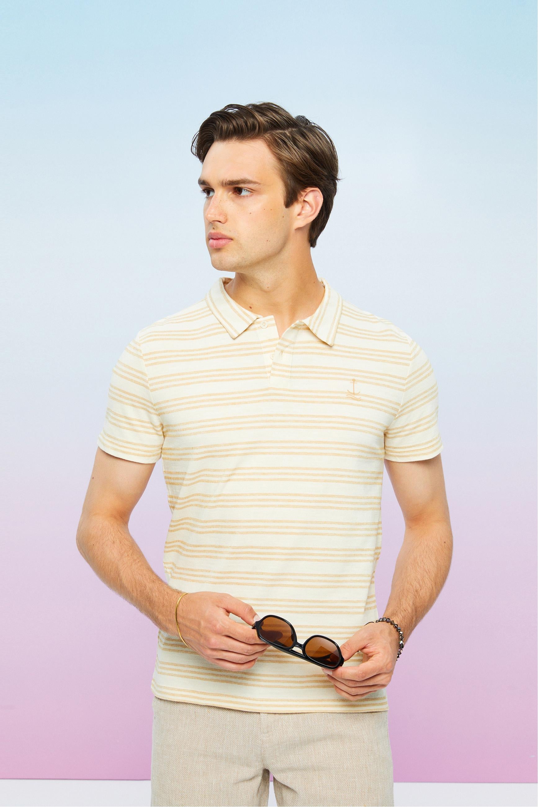 ÇİZGİLİ POLO YAKA T-SHIRT