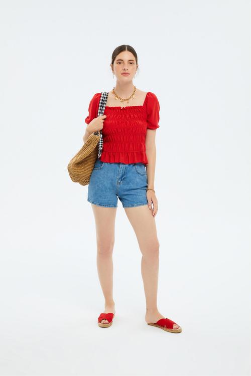  BÜZGÜLÜ DÜŞÜK OMUZ BLUZ