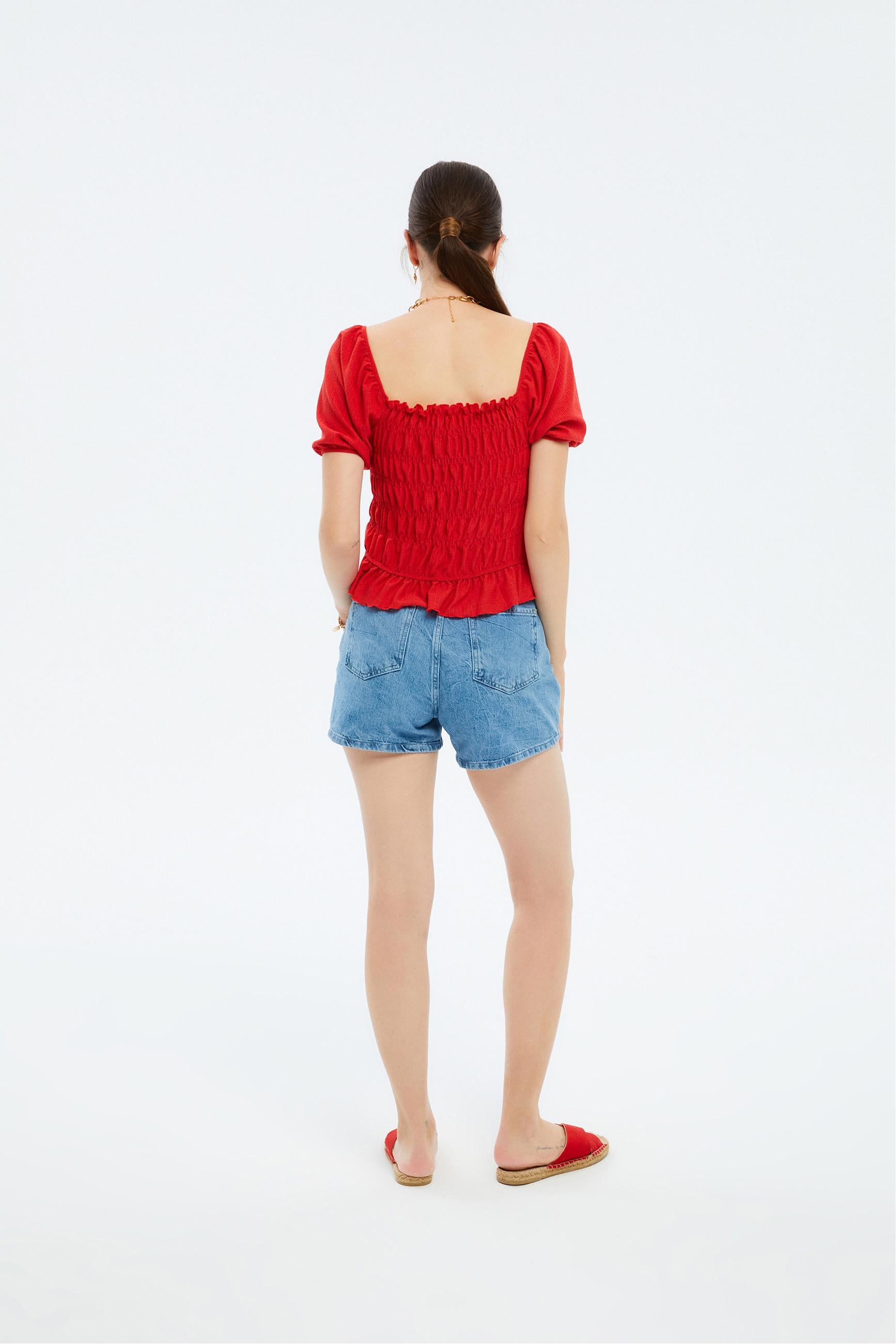 BÜZGÜLÜ DÜŞÜK OMUZ BLUZ