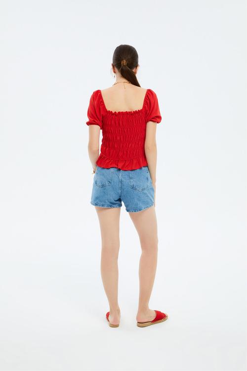  BÜZGÜLÜ DÜŞÜK OMUZ BLUZ