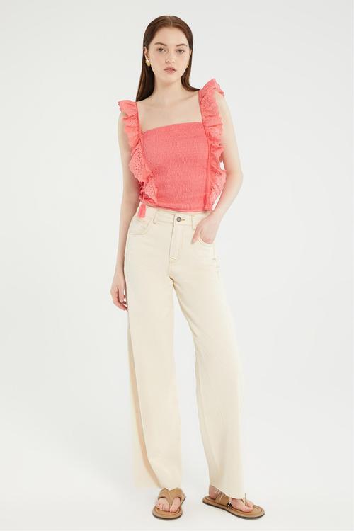  FİSTO DETAYLI GİPELİ BLUZ