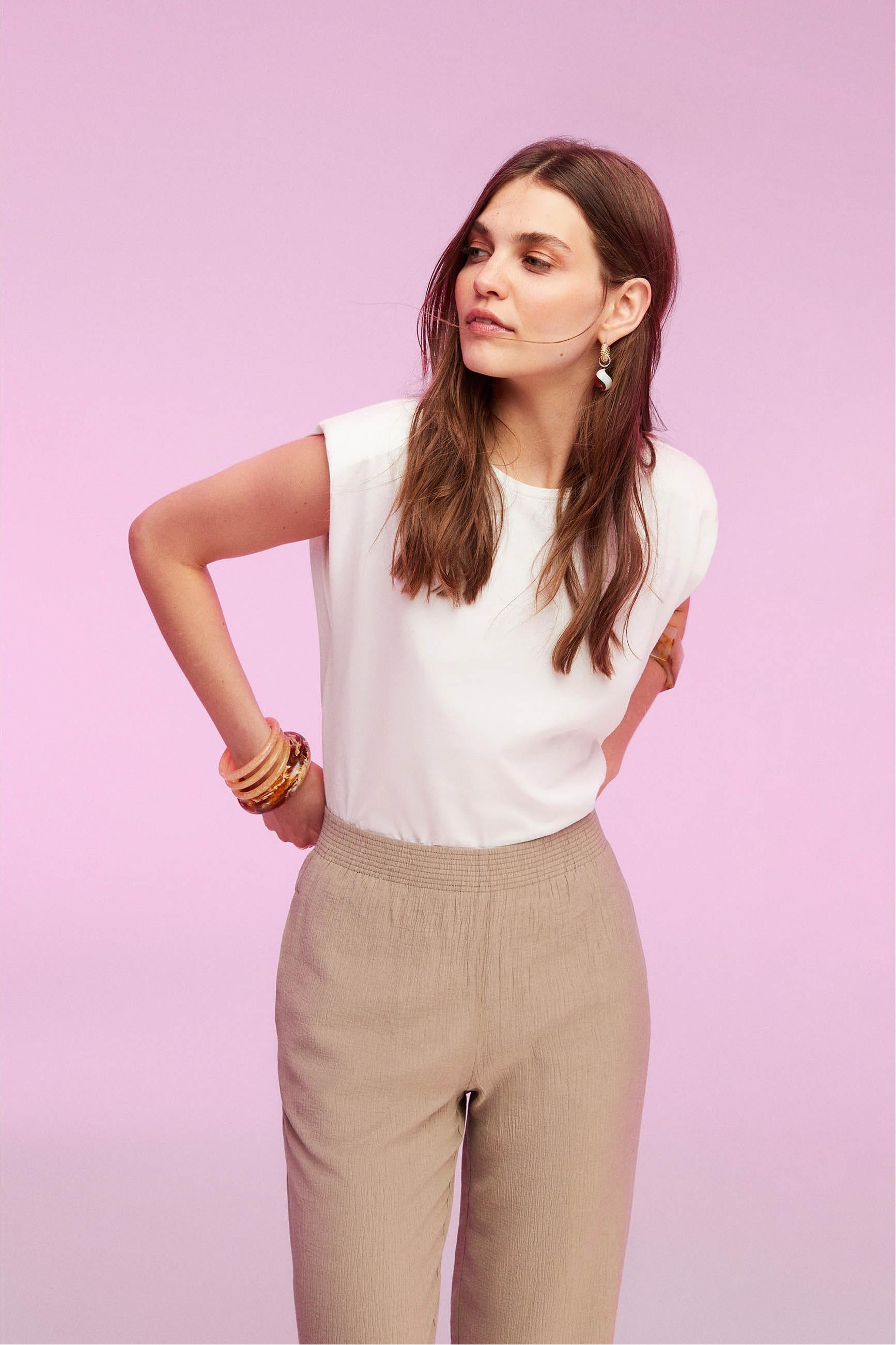 VATKALI BİSİKLET YAKA KOLSUZ T-SHIRT