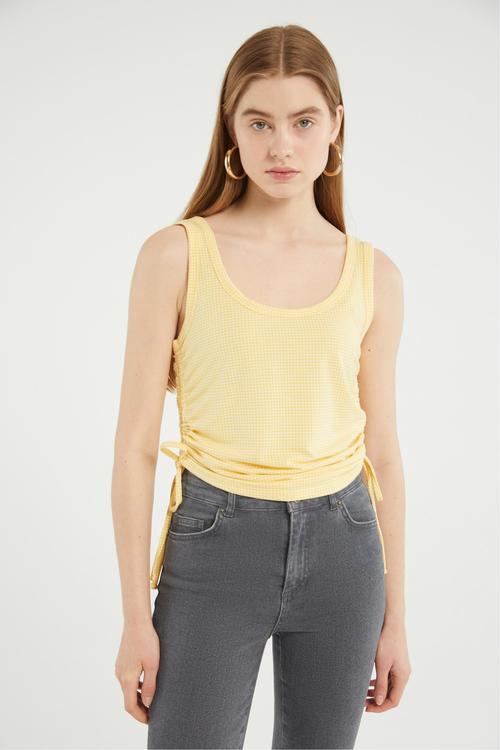  EKOSELİ KOLSUZ AYARLANABİLİR İPLİ BLUZ