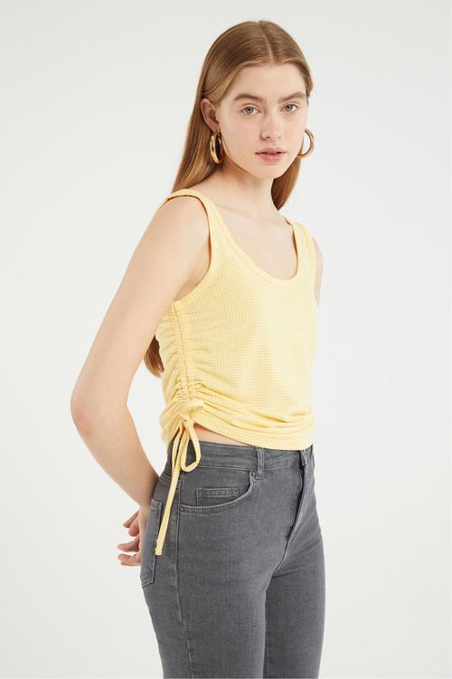  EKOSELİ KOLSUZ AYARLANABİLİR İPLİ BLUZ